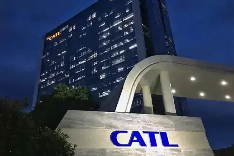 عӦΡ